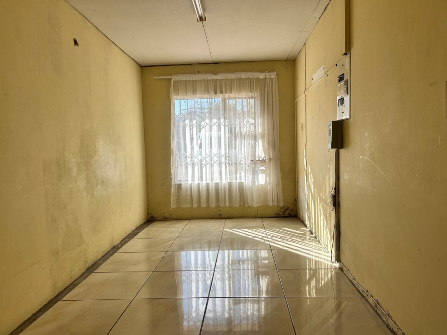 4 Bedroom Property for Sale in Amalinda Eastern Cape
